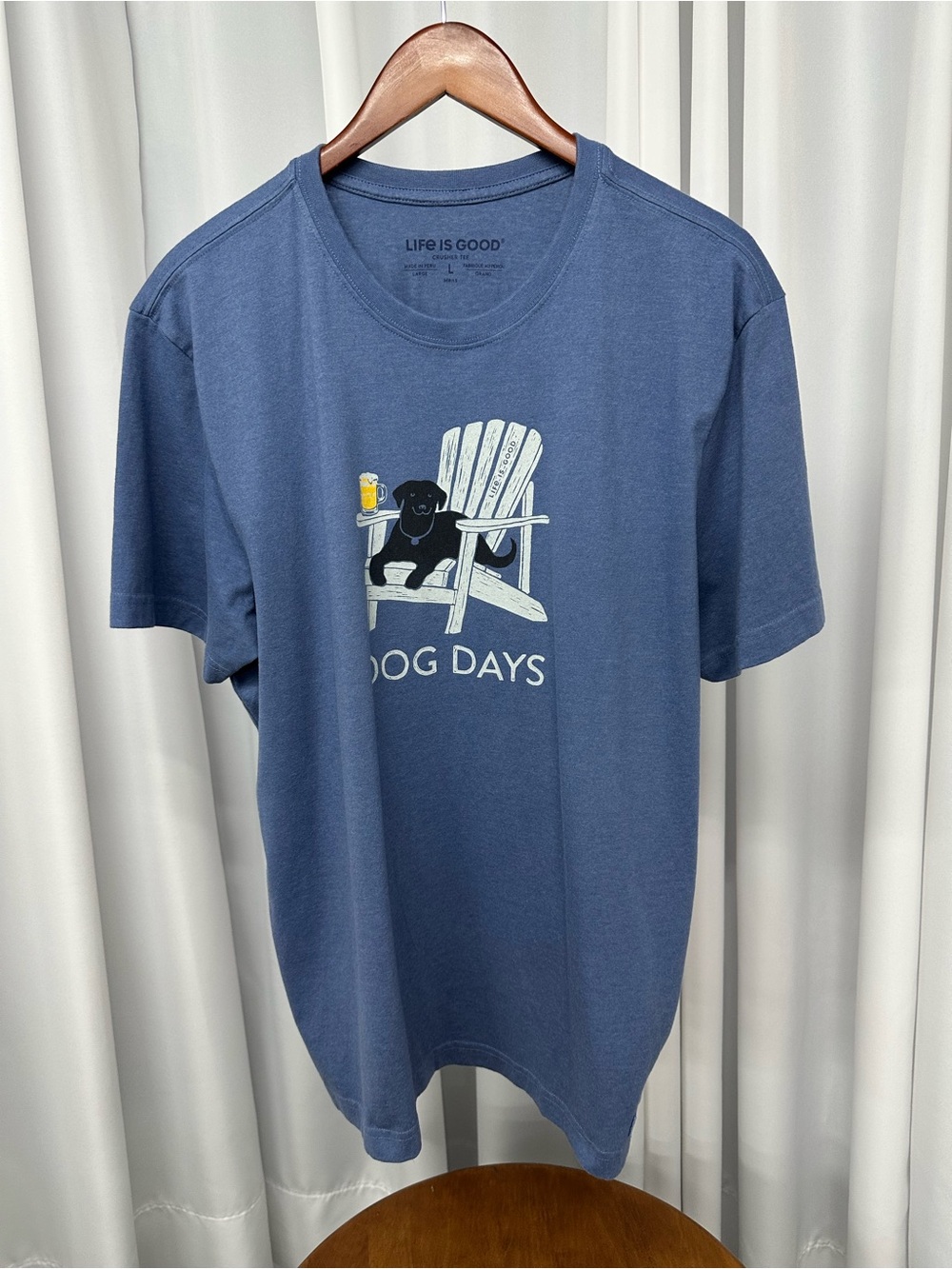 Life Is Good Men's Blue 'Dog Days' Graphic Tee with Black Dog large NWOT